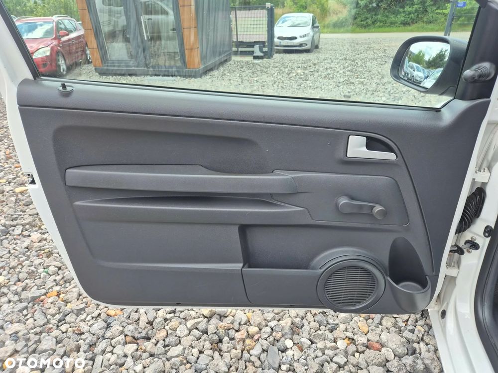 Volkswagen Fox 1.2 - 13