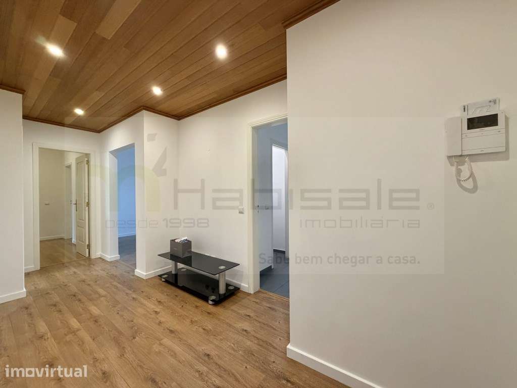 Apartamento T3 Remodelado para Arrendamento com Segurança 24/7, a 5... - Grande imagem: 4/18