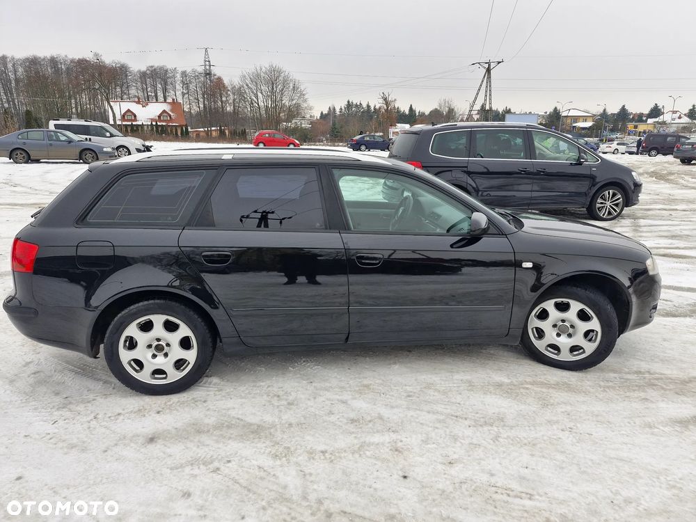 Audi A4 Avant - 1