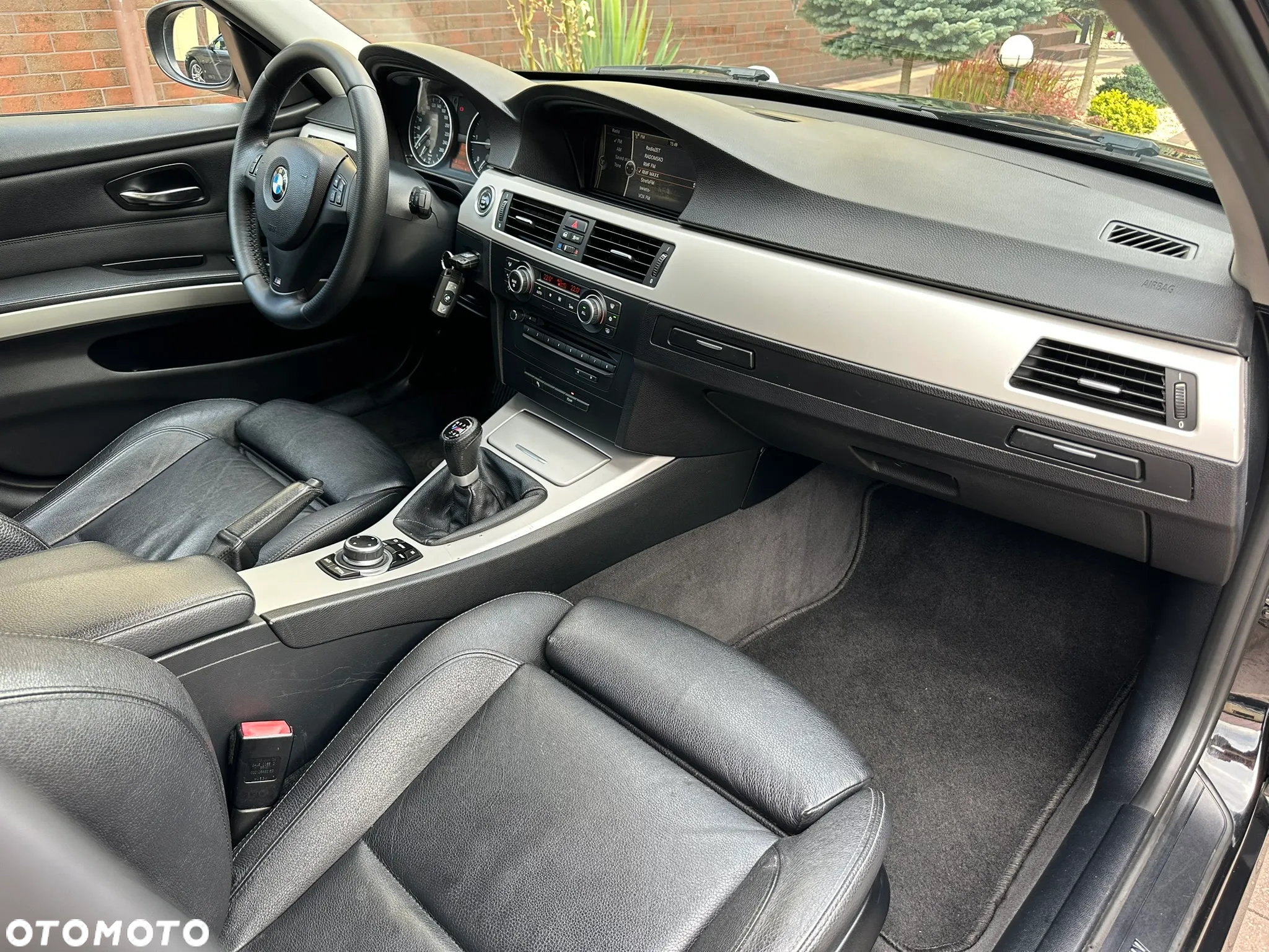 BMW Seria 3 320d DPF Touring - 27