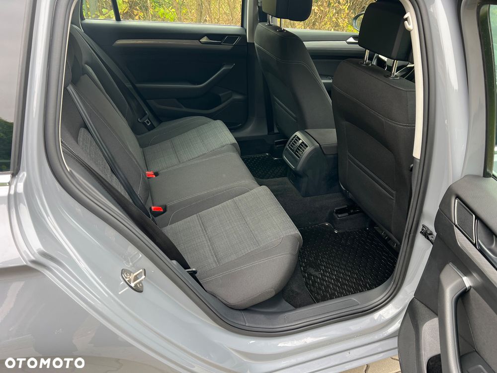 Volkswagen Passat 1.5 TSI EVO Business - 21