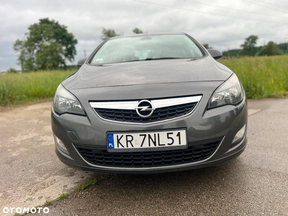 Opel Astra 1.6 Turbo Sport - 2