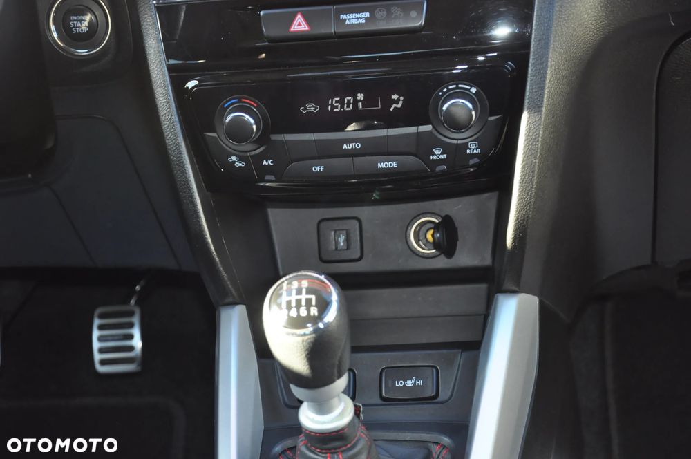 Suzuki Vitara 1.4 T Boosterjet S 2WD - 31