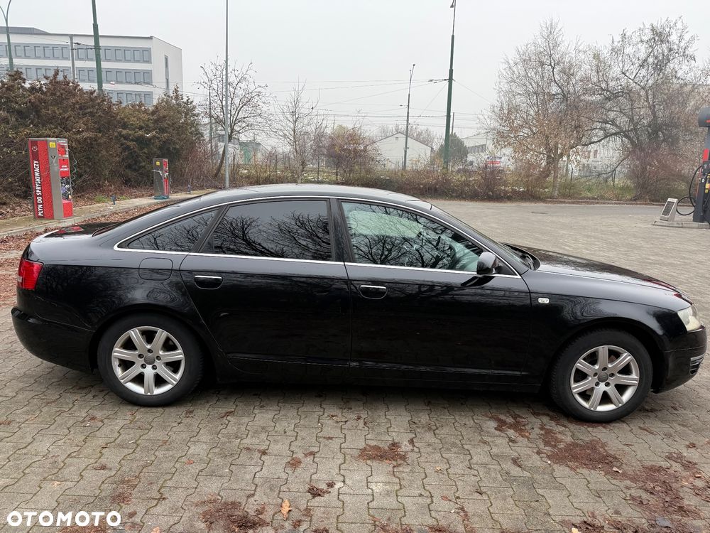 Audi A6 Limousine 2.4 - 8