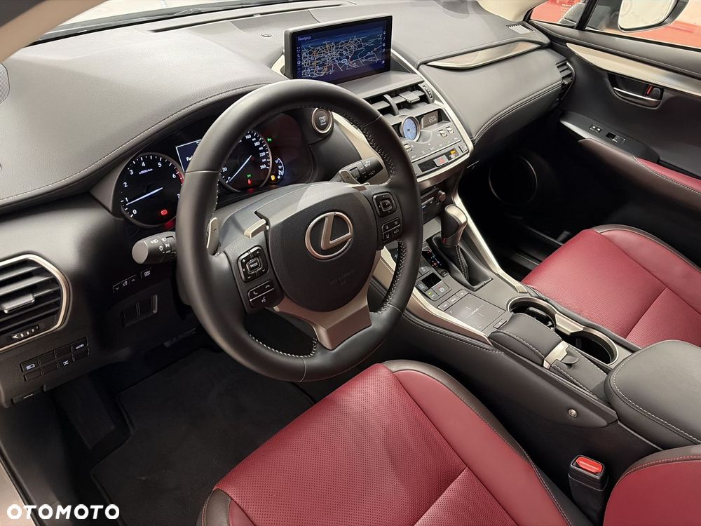 Lexus NX 300 Prestige AWD - 3