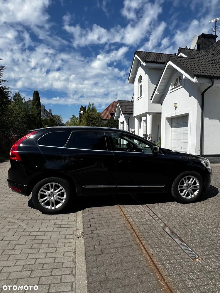 Volvo XC 60 D4 AWD Kinetic - 4
