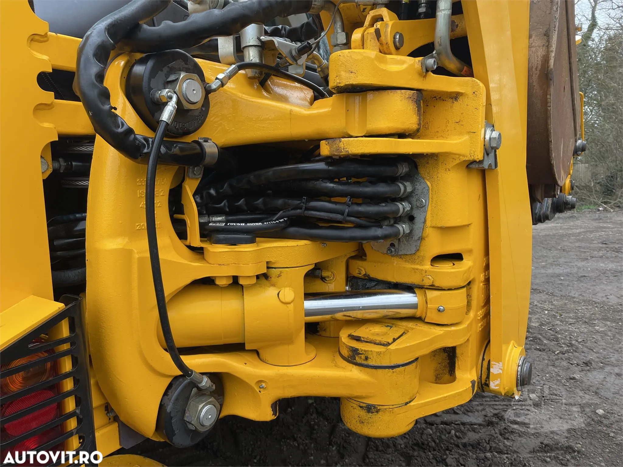 JCB 3CX CONTRACTOR PRO - 13