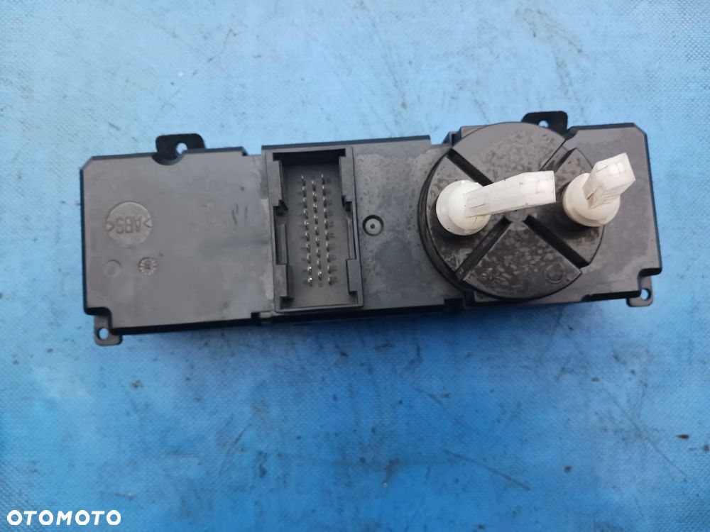 Panel klimatyzacji Mercedes SLK R170 CLK białe tarcze sterowanie nawiewem ogrzewaniem panel nawiewu - 3