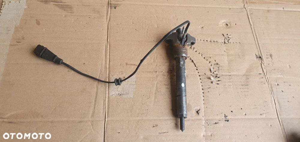 Wtrysk sterujący wtryskiwacz paliwa BMW 3 E46 2.0D 0432191527 - 1