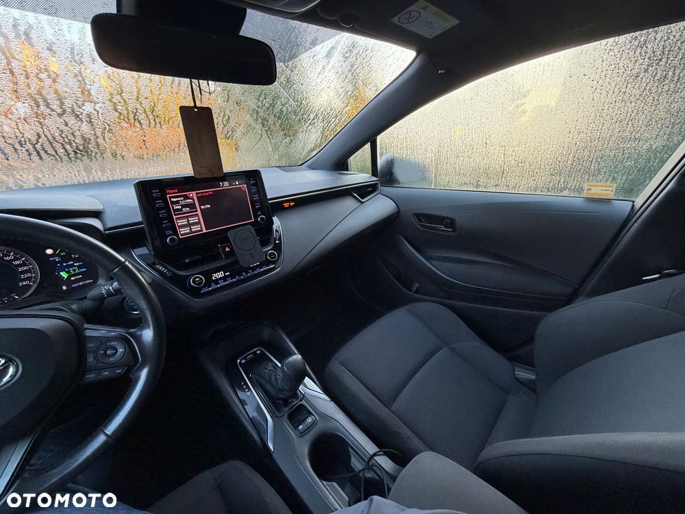 Toyota Corolla - 12