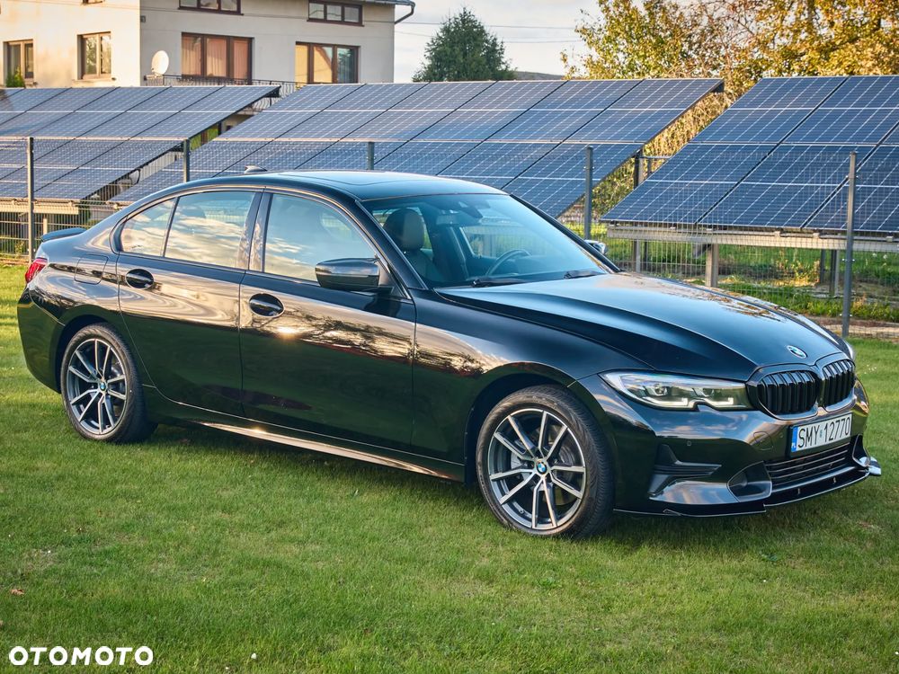 BMW Seria 3 330i xDrive Sport Line - 7