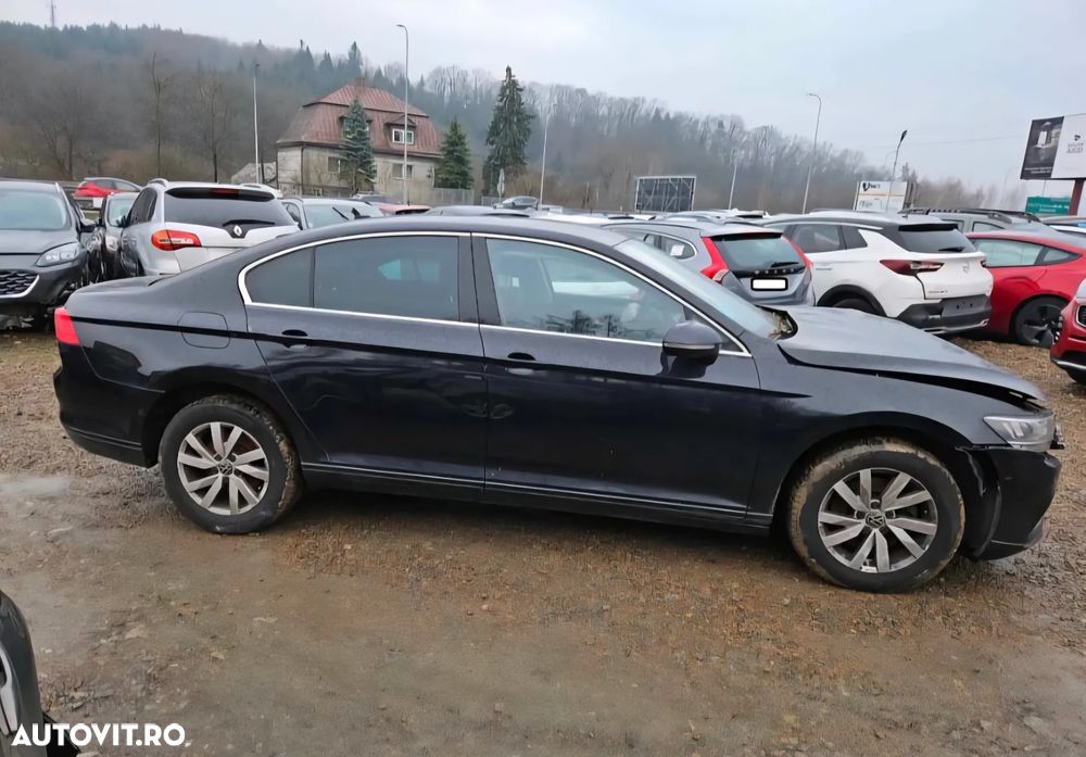 Volkswagen Passat 2.0 TDI DSG Advance - 6