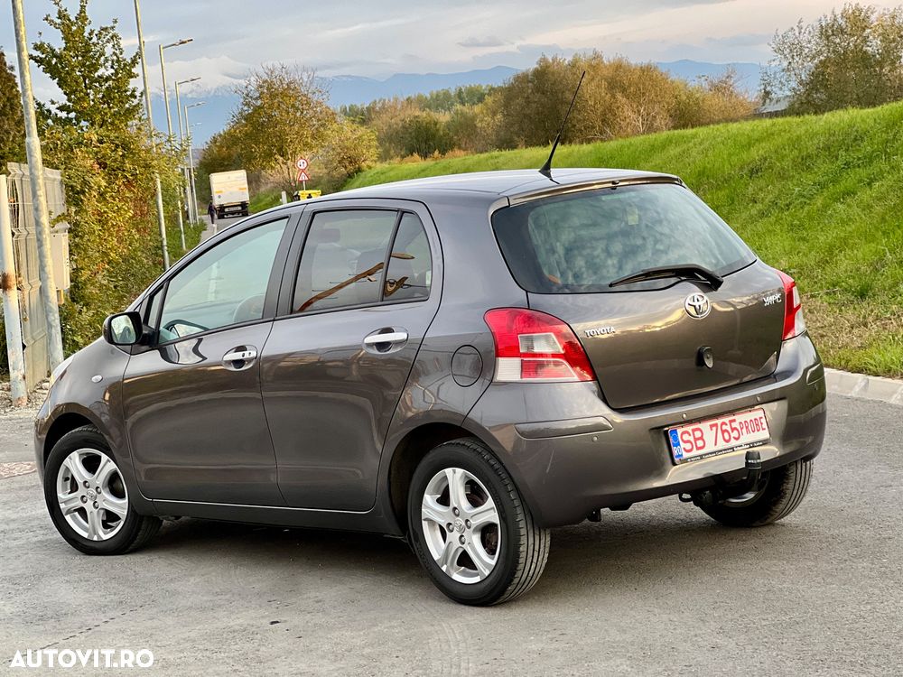Toyota Yaris 1.33 VVT-i Executive - 6