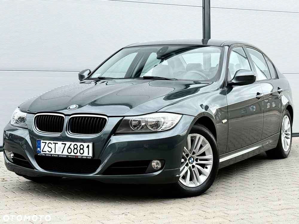 BMW Seria 3 320i Edition Sport - 2