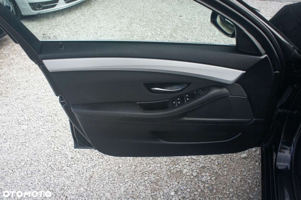 BMW Seria 5 - 14