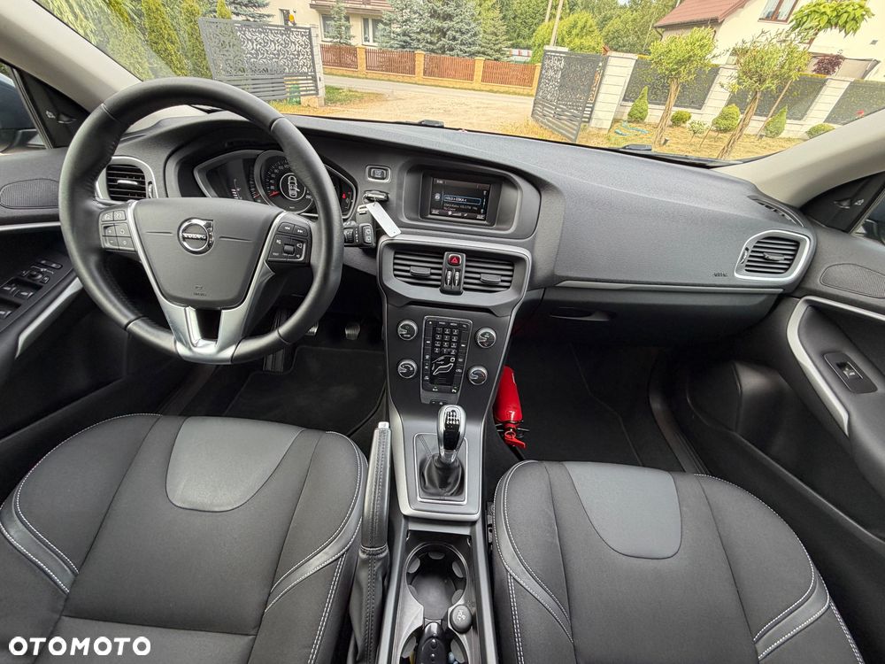 Volvo V40 D2 Momentum - 7