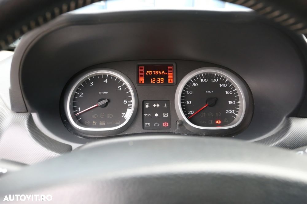 Dacia Duster 1.6 4x4 Prestige - 22