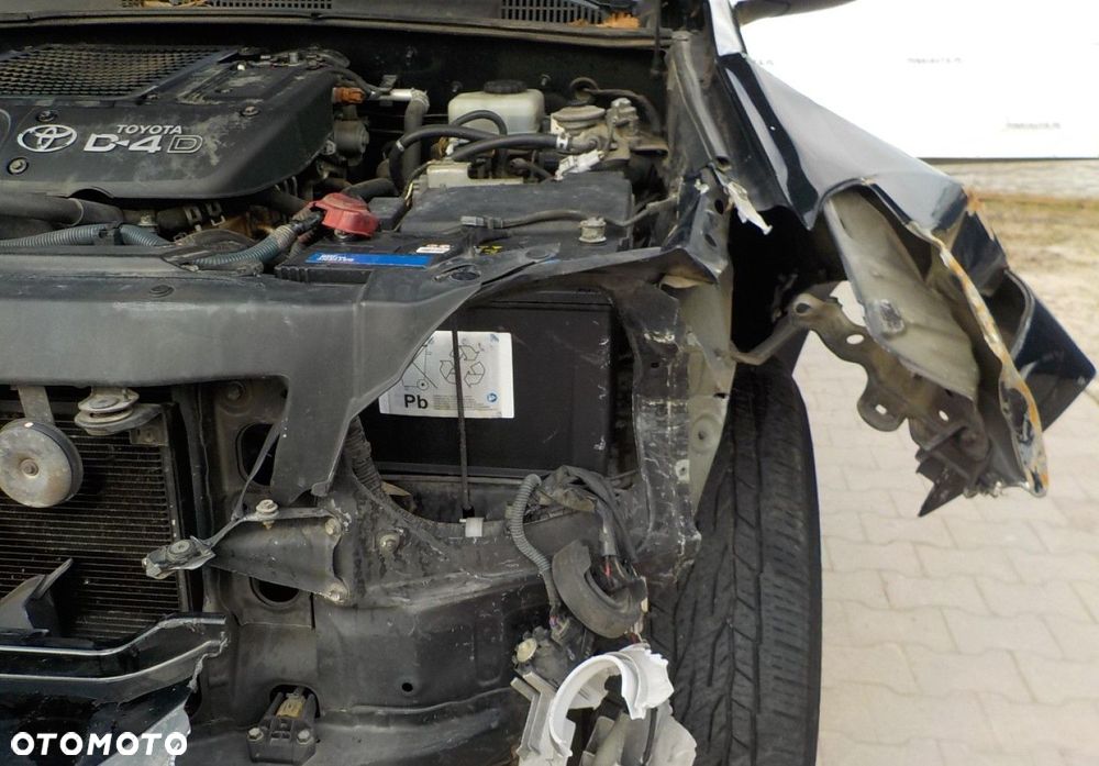 Toyota Land Cruiser - 7