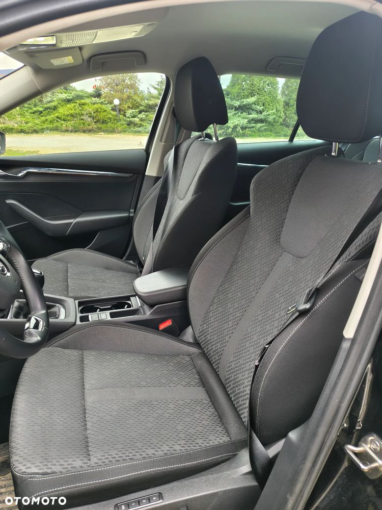 Skoda Octavia 1.5 TSI ACT Active - 6