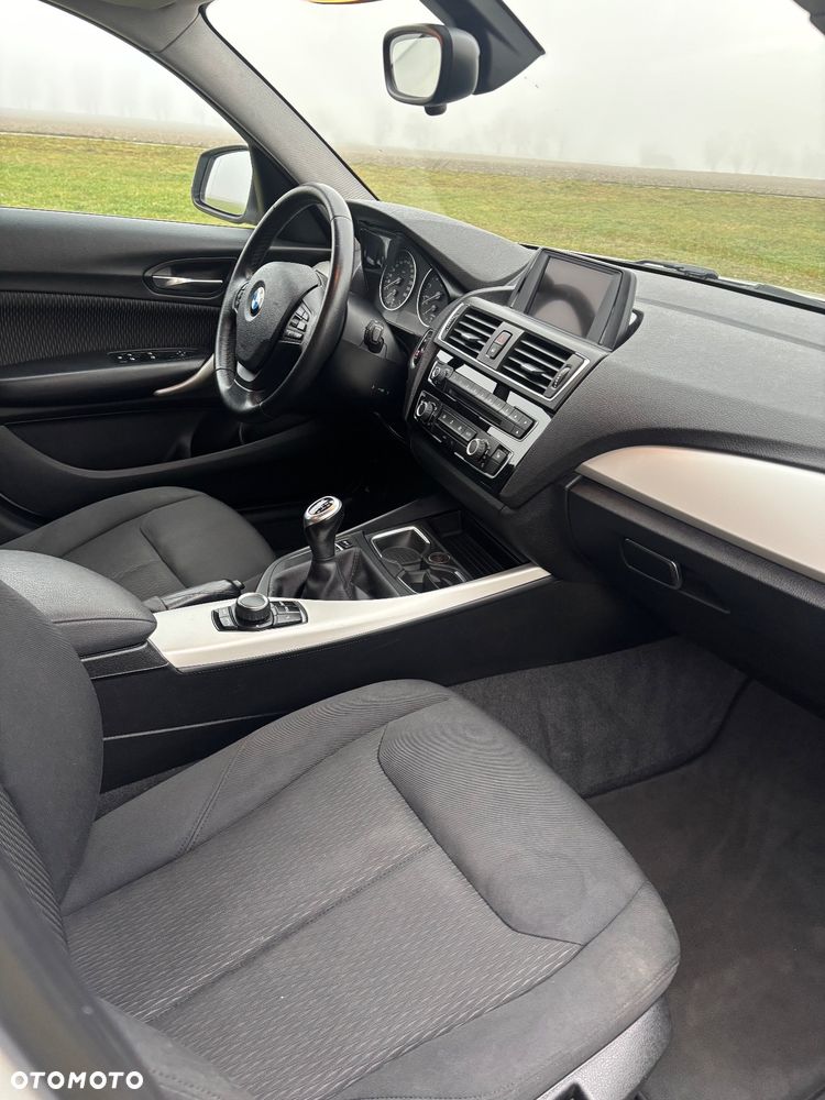 BMW Seria 1 116i - 12