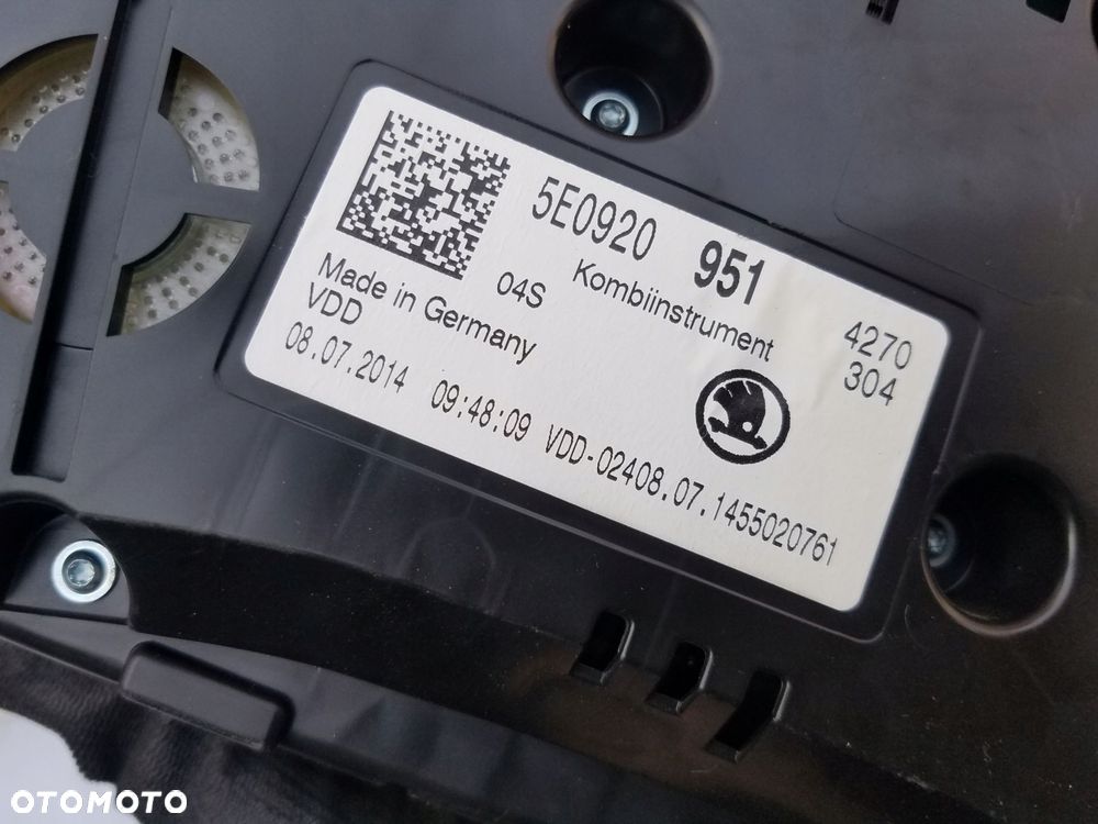 licznik zegary skoda octavia iii 1.6 tdi 5e0920951 - 5