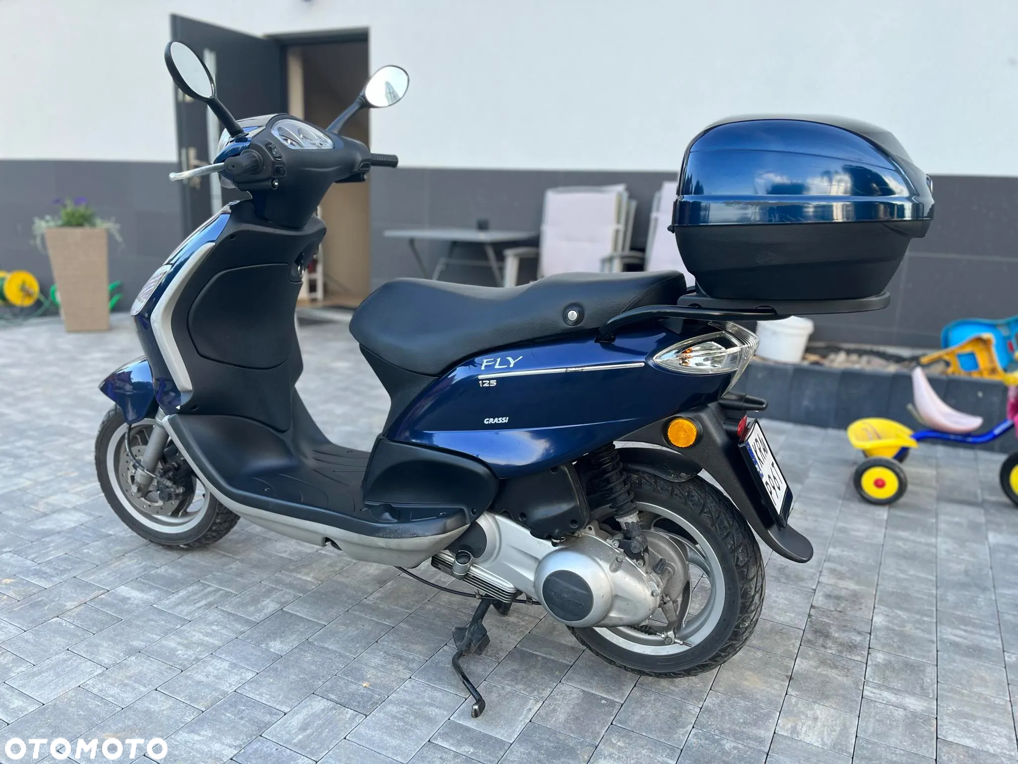 Piaggio FLY - 2