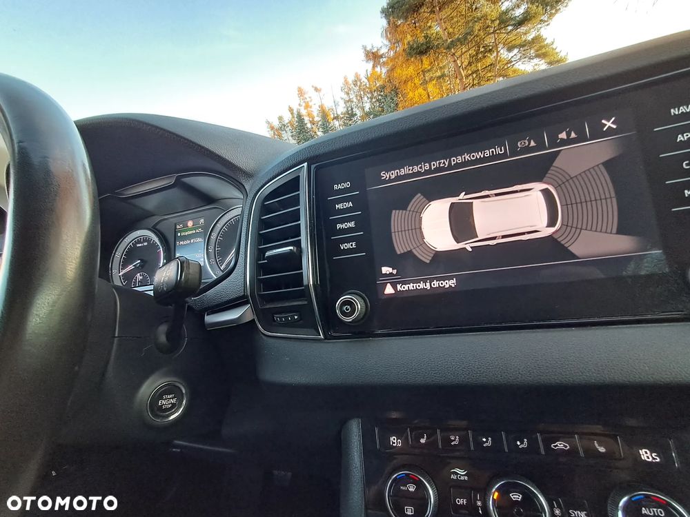 Skoda Karoq 1.5 TSI ACT 4x2 Ambition - 25