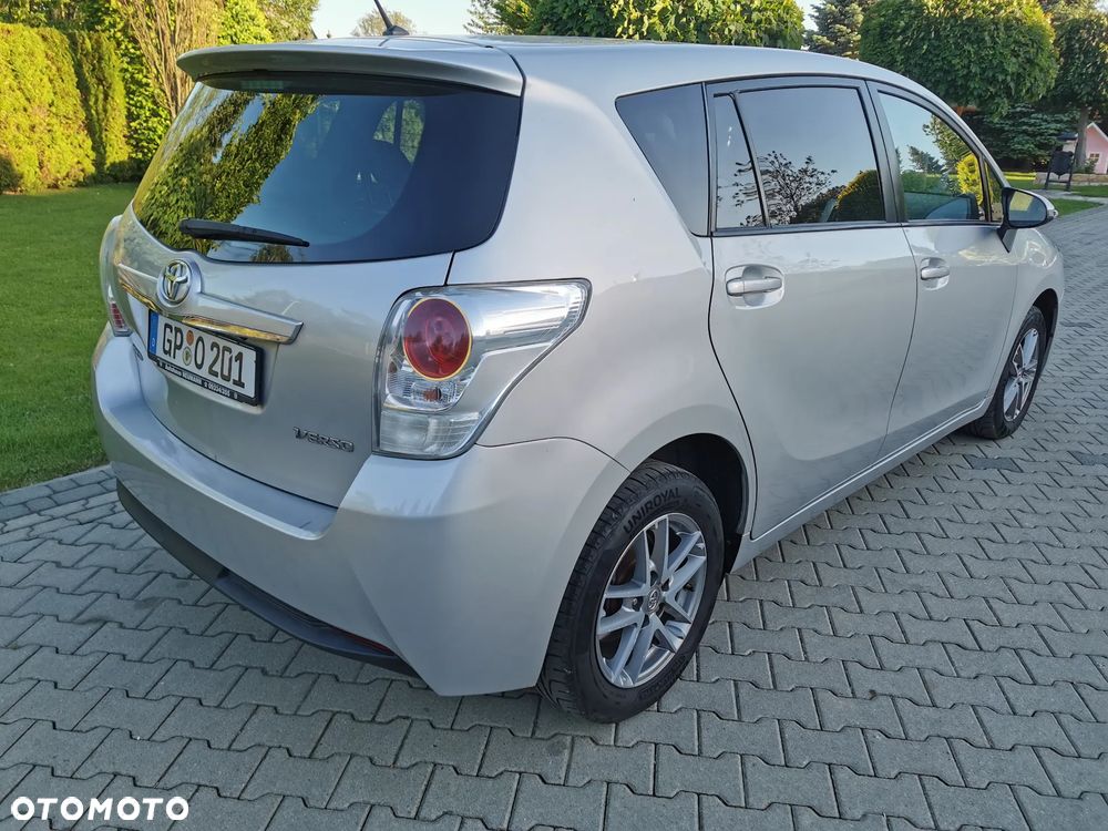 Toyota Verso 1.8 Premium 7os EU6 - 4