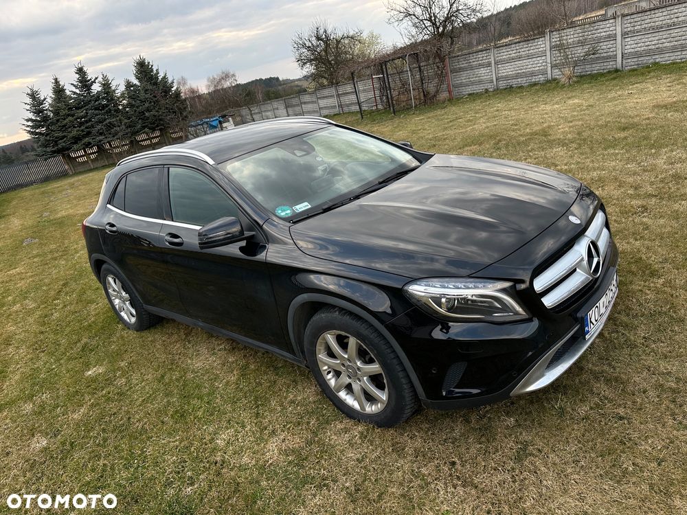 Mercedes-Benz GLA 220 d 4Matic 7G-DCT - 1