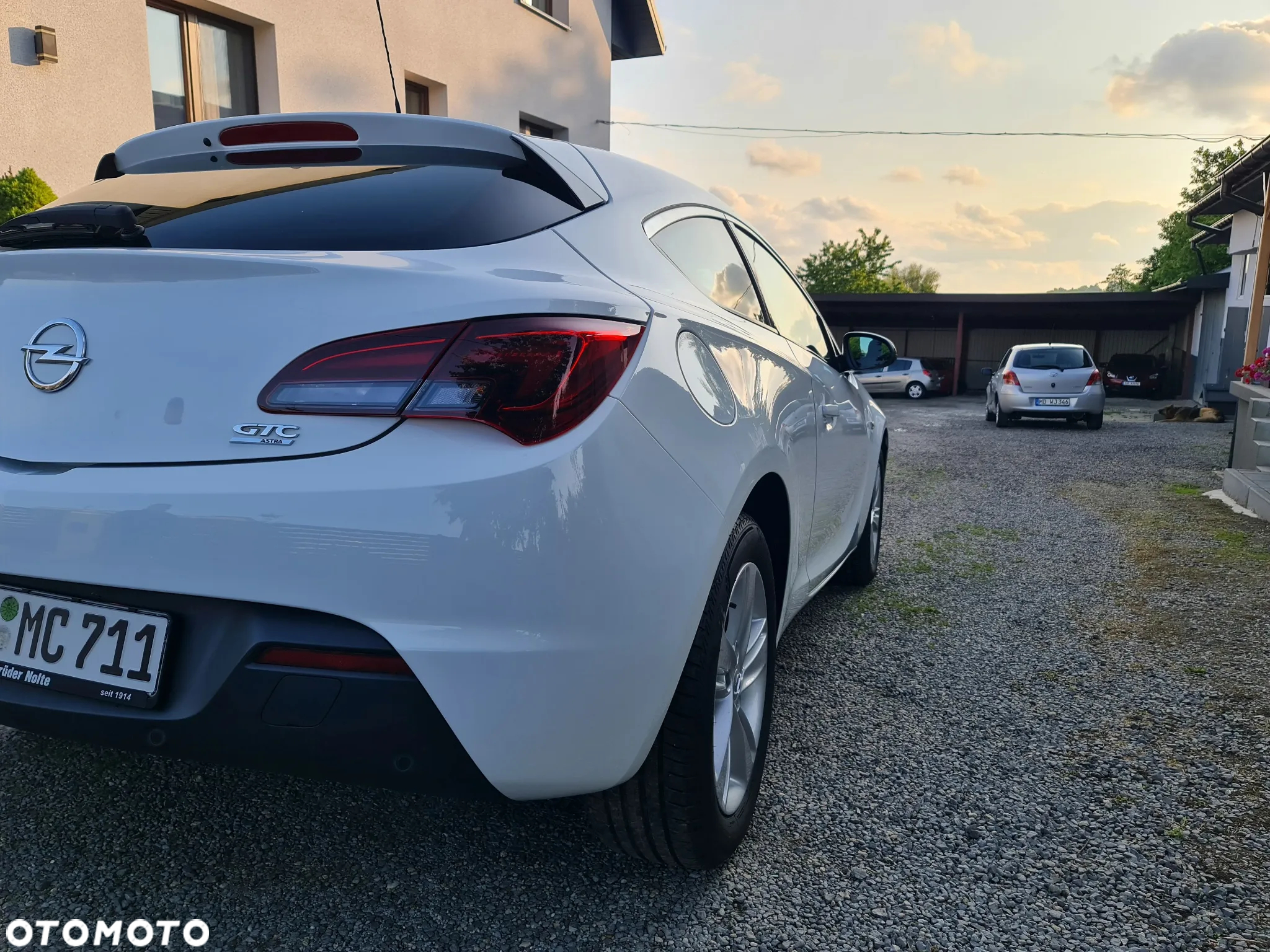 Opel Astra - 32