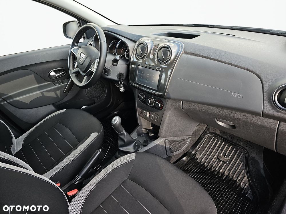 Dacia Sandero 1.5 dCi Laureate S&S - 14