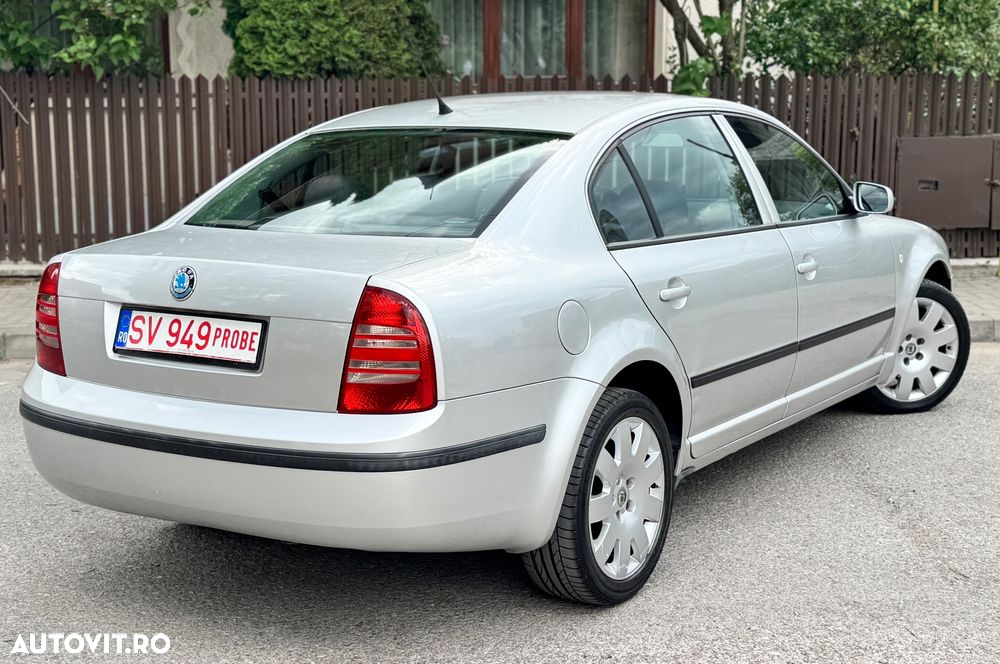 Skoda Superb 1,9 TDI Comfort - 3