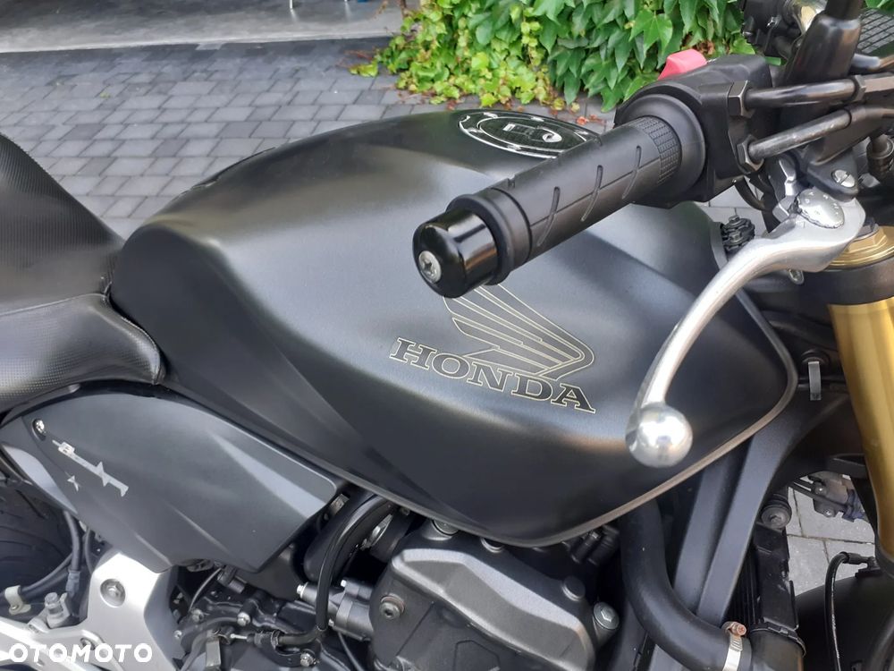 Honda Hornet - 6