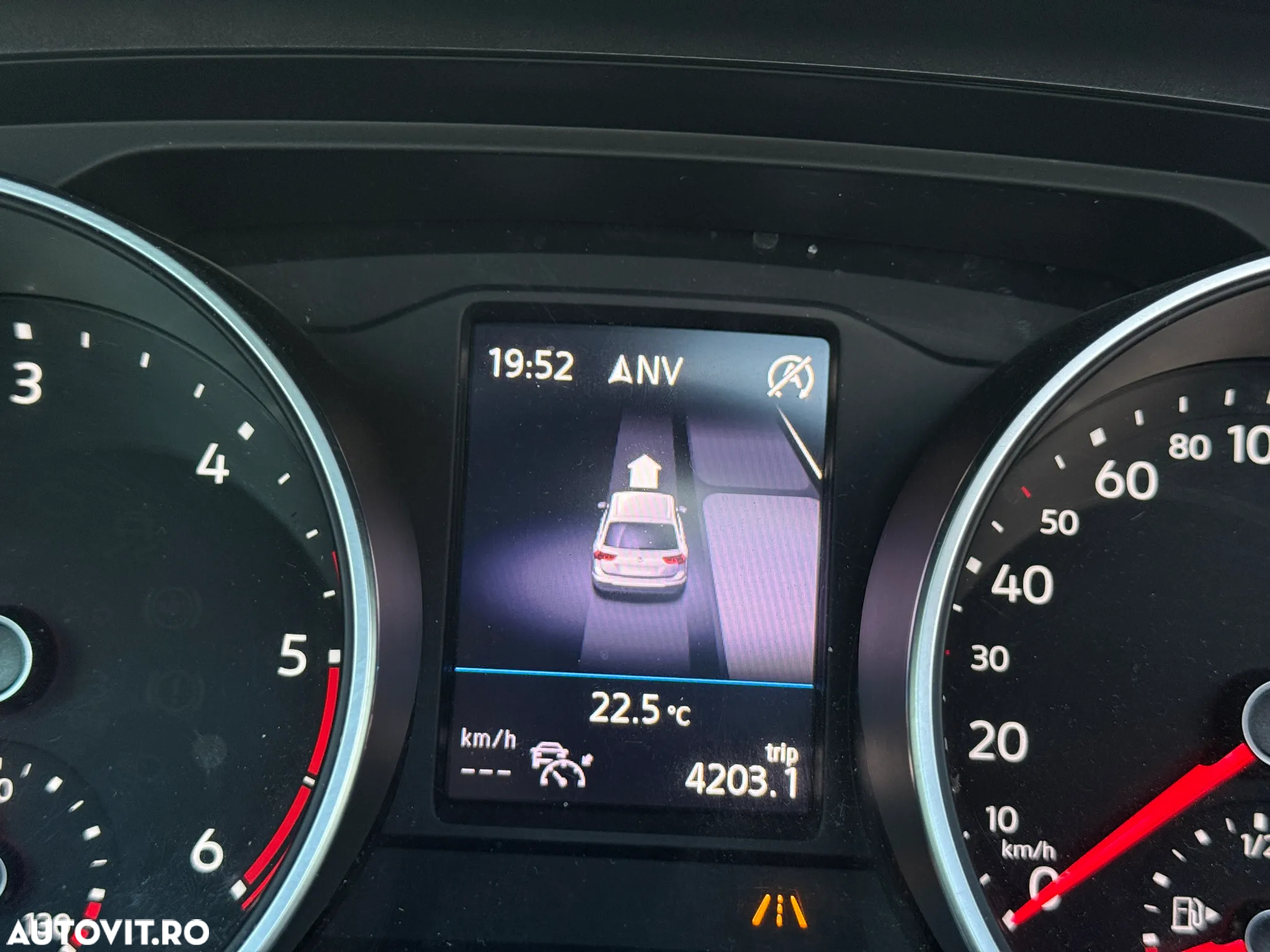 Volkswagen Tiguan 2.0 TDI DPF Comfortline - 13