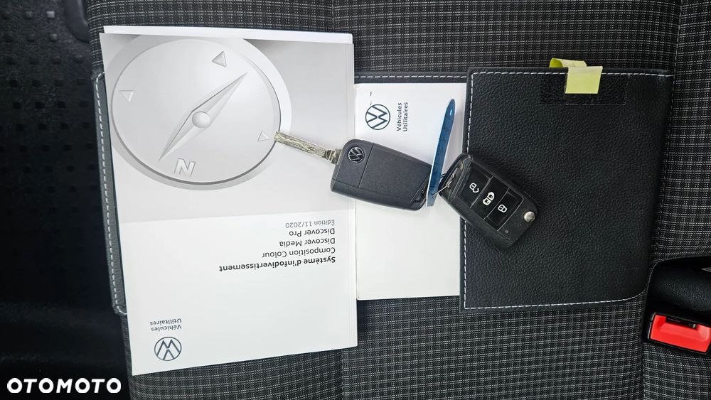 Volkswagen TRANSPORTER T6.1 - 12