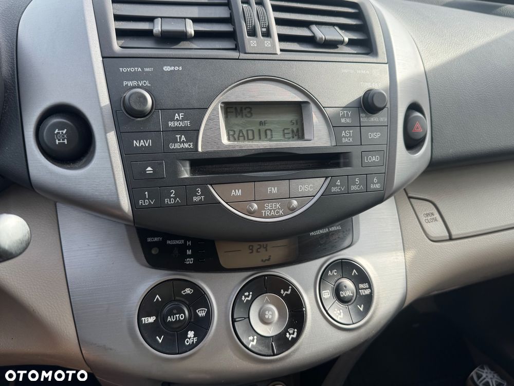 Toyota RAV4 - 15