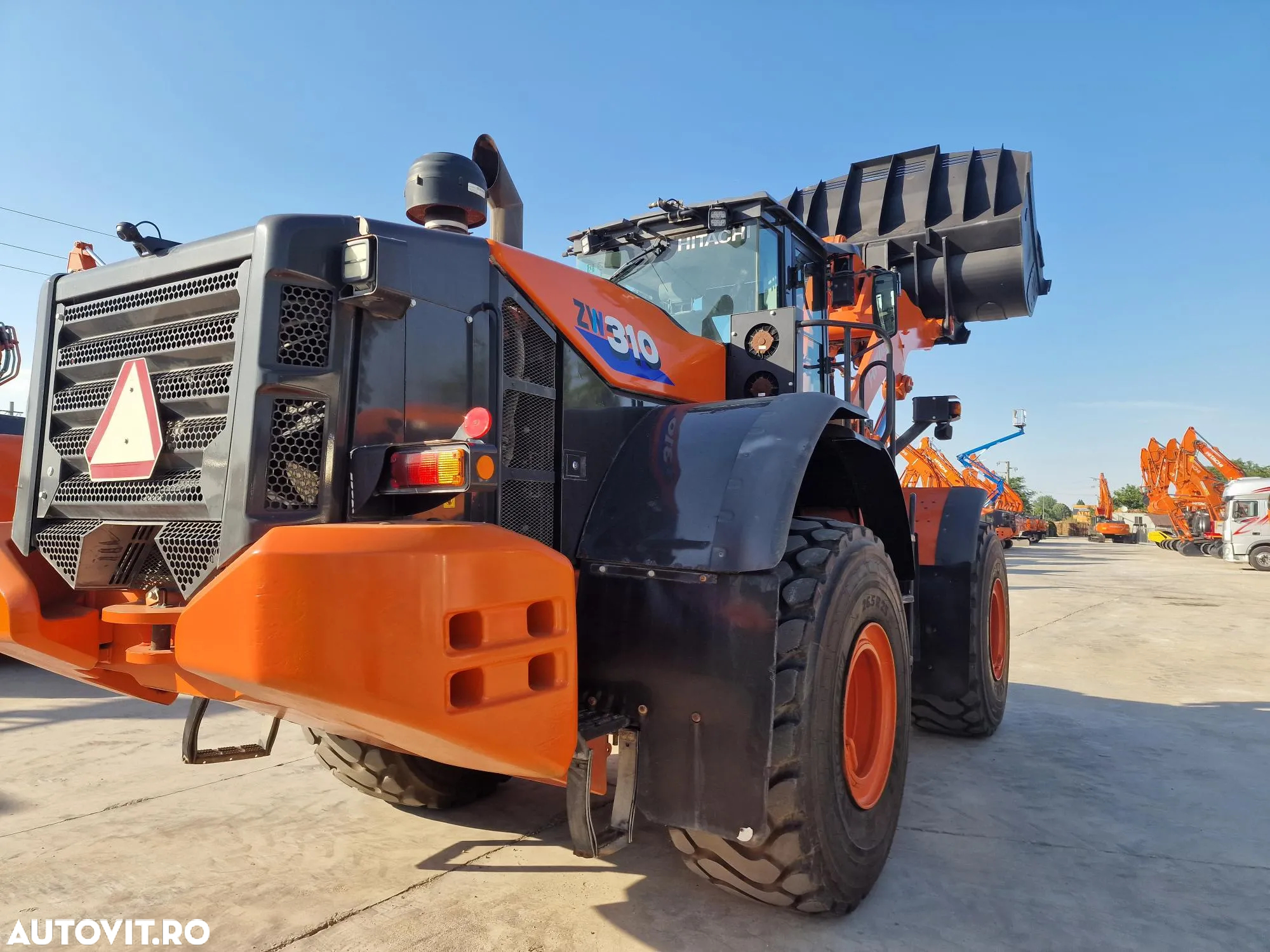 Hitachi ZW310-6, cupa NOUA 5mc, anv MICHELIN 80% ok-99.900 eur+Tva, virare JOYSTICK, gresare automata, camera spate mers masalier, consum 14l/h, produs in Japonia, posibilitate leasing 4 ani-PROMOTIE 99.900 EUR+Tva - 2