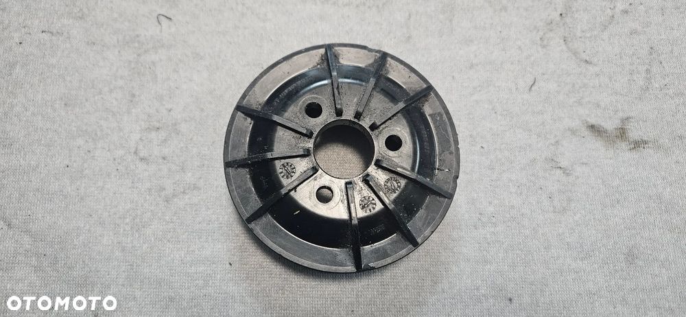 Koło pasowe pompy wspomagania BMW E60 E61 E90 E91 E92 2,5i 3,0i 7537862 - 1