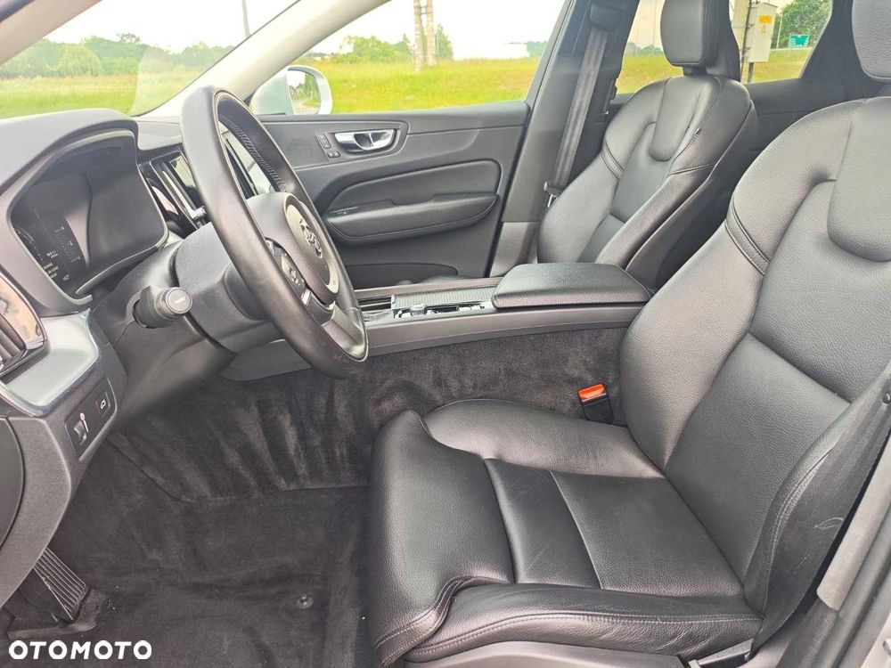 Volvo XC 60 - 6