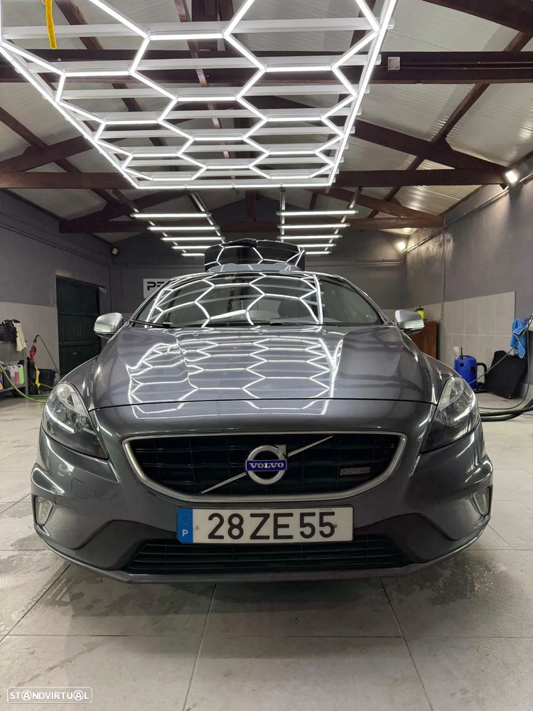 Volvo V40 D2 R Design - 5