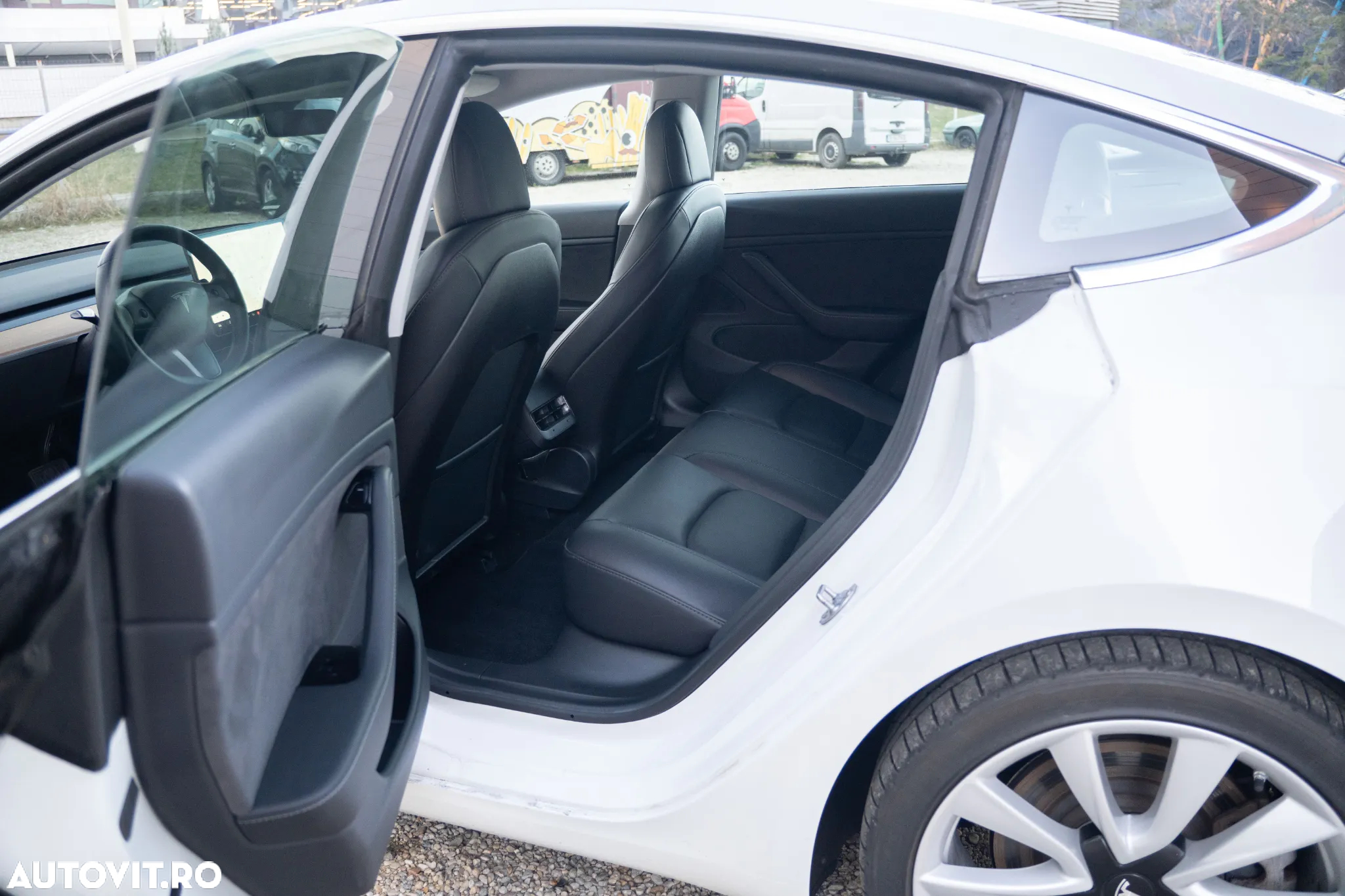 Tesla Model 3 Langstreckenbatterie Allradantrieb Dual Motor - 19