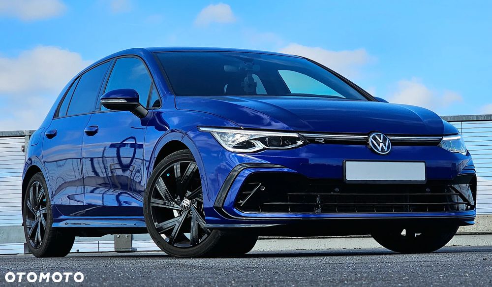 Volkswagen Golf VIII 1.5 eTSI R-Line DSG - 17