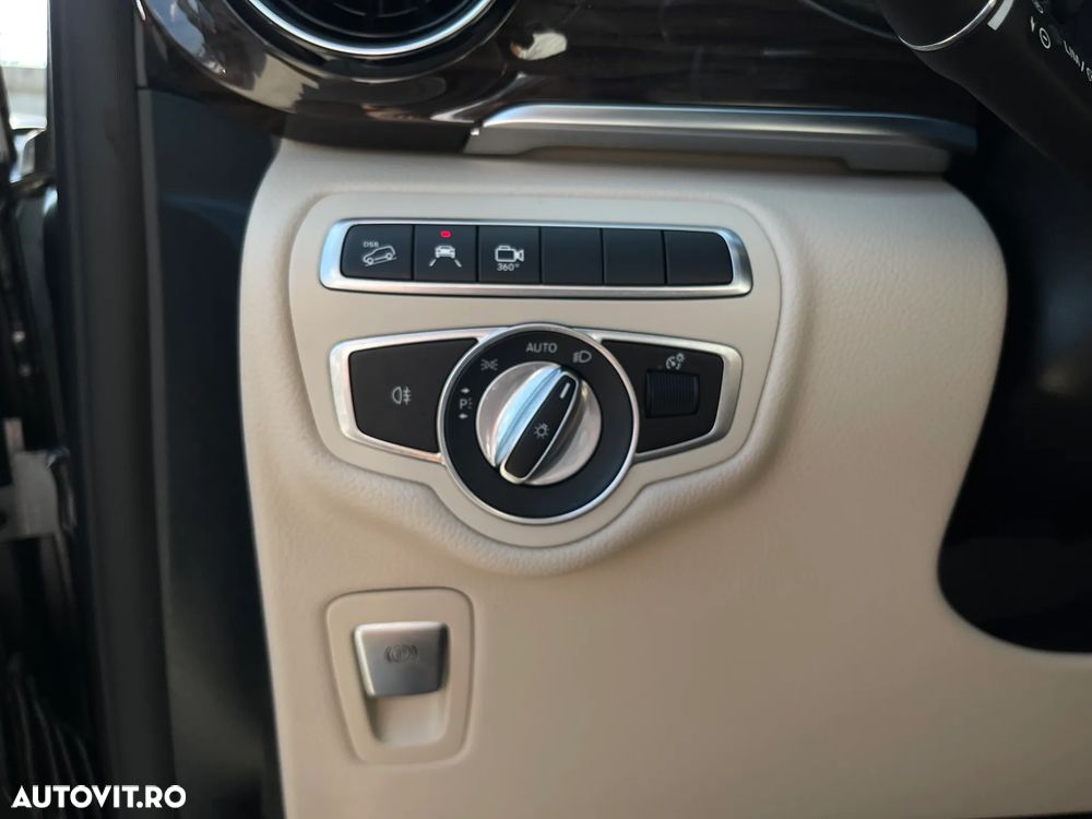 Mercedes-Benz V 300 d Lang 4Matic 9G-TRONIC Exclusive - 33