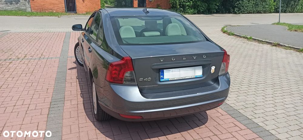 Volvo S40 2.0D - 22