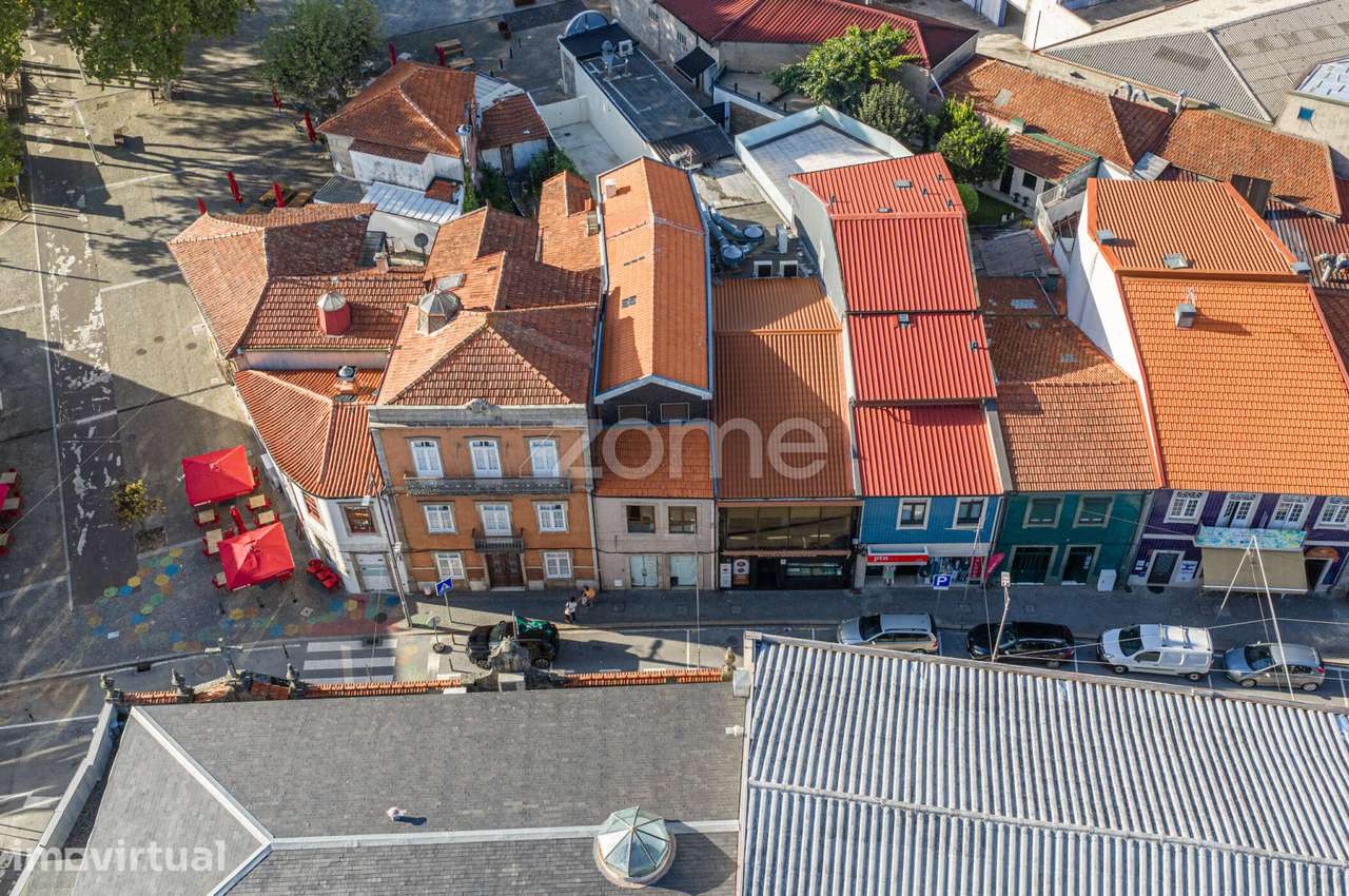 Prédio com Loja + 2 Apartamentos T1 e Terreno | Centro de Valongo - Grande imagem: 5/51