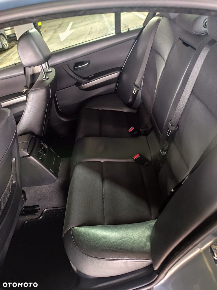 BMW Seria 3 320d - 6