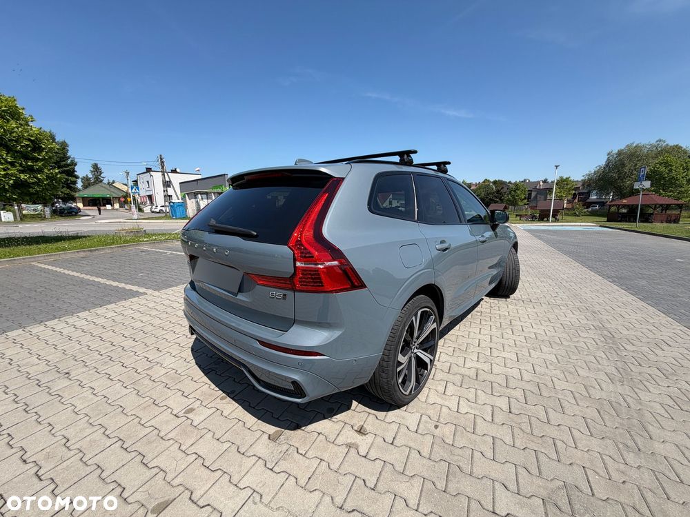 Volvo XC 60 B5 D AWD Ultimate Dark - 3
