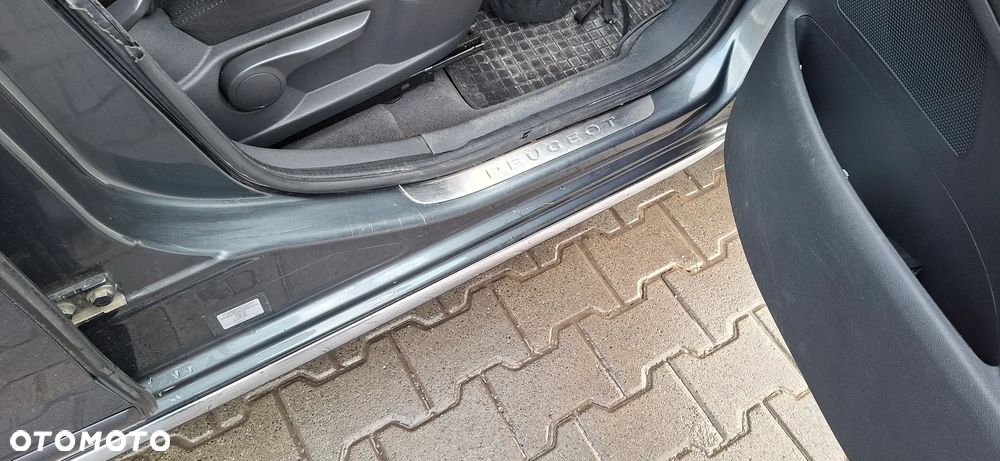 Peugeot 3008 1.6 Allure - 14