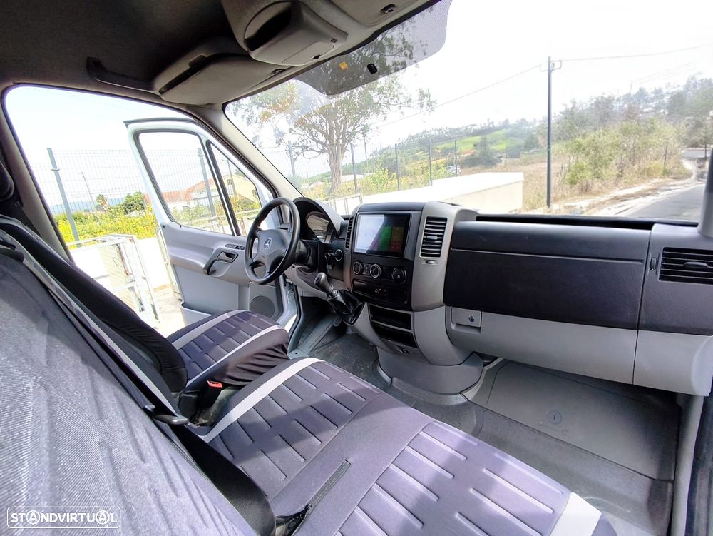 Mercedes-Benz Sprinter - 9