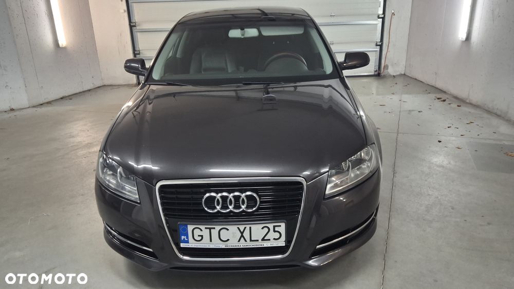 Audi A3 Sportback 1.6 TDI DPF Ambiente - 1